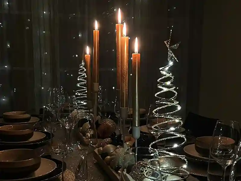 Uitgenodigd voor een dresscode diner? Doe er moeite voor!